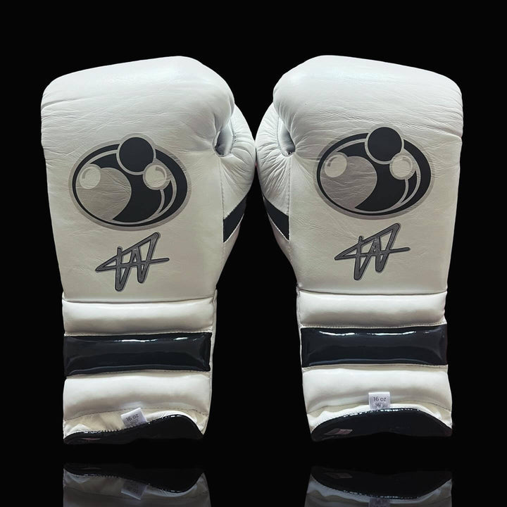Grant Boxing Gloves White/Black