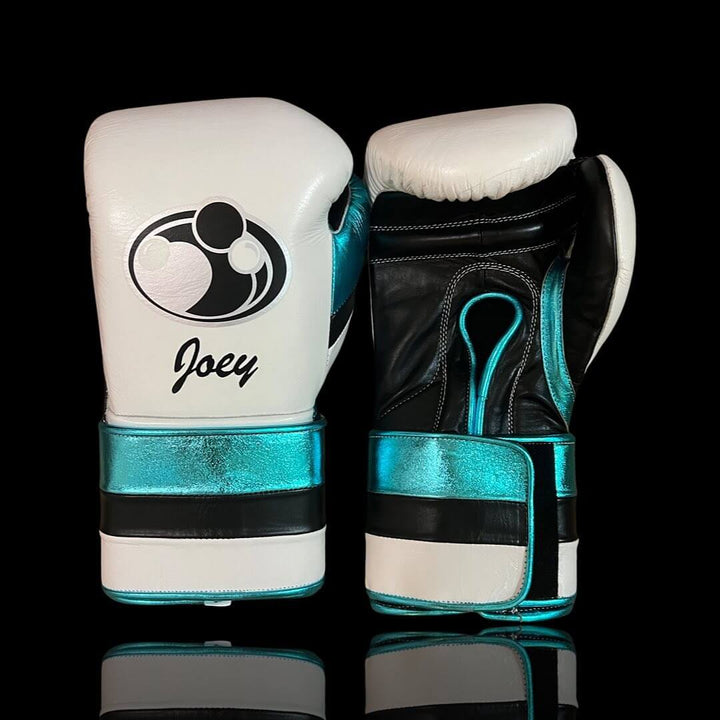 Grant Boxing Gloves White/Black/Blue
