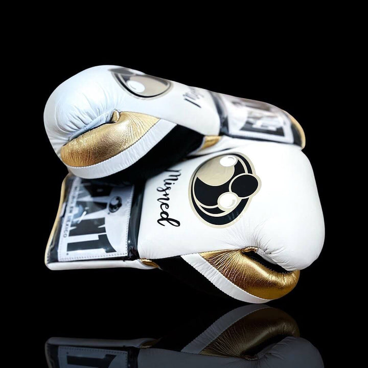 Grant Boxing Gloves White/Black/Gold