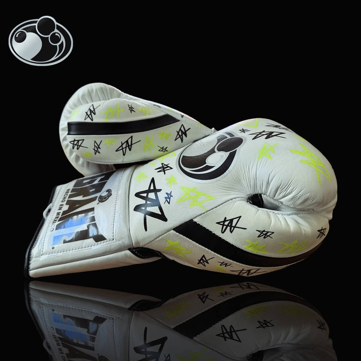 Grant Boxing Gloves White/Black/Green