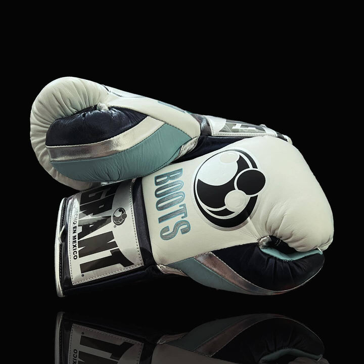 Grant Boxing Gloves White/Blue/Teal