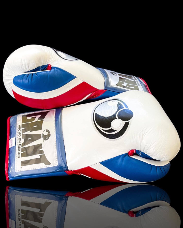 Grant Boxing Gloves White/Blue/Red