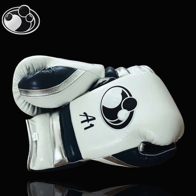 Grant Boxing Gloves White/Blue/Silver