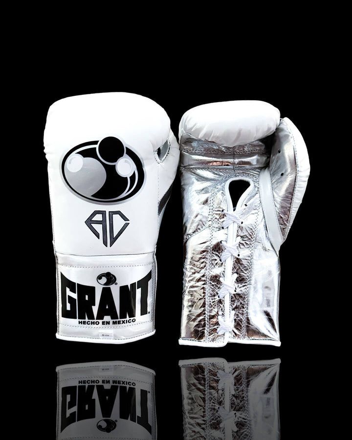 Grant Boxing Gloves White/Silver