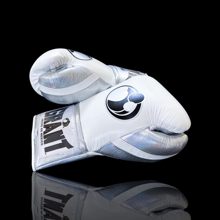 Grant Boxing Gloves White/Silver